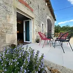 Bed & Breakfast Esprit Charentais - The Byre