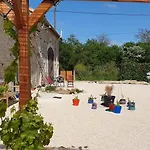 Bed & Breakfast Esprit Charentais - The Byre